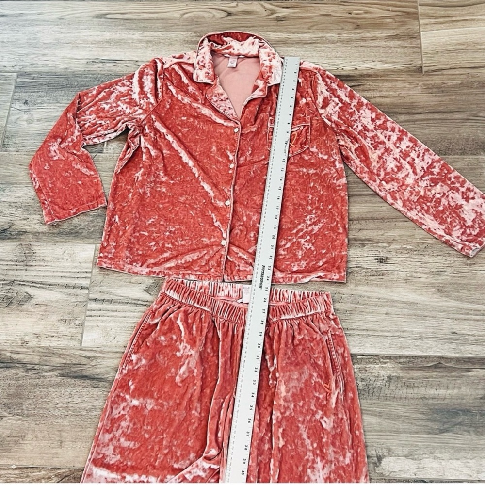 Victoria's Secret Crushed Velvet Pajama Set Size LARGE TOP / PANTS HEART LOGO #3 - Picture 5 of 14